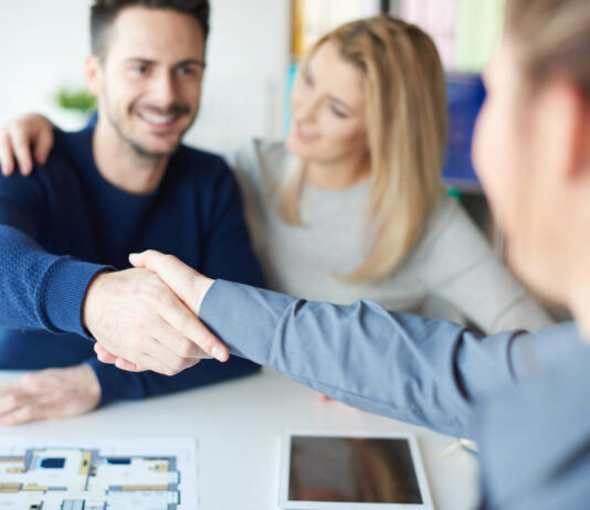 Jak sprzedać mieszkanie z kredytem? sprzedaż mieszkania z hipoteka