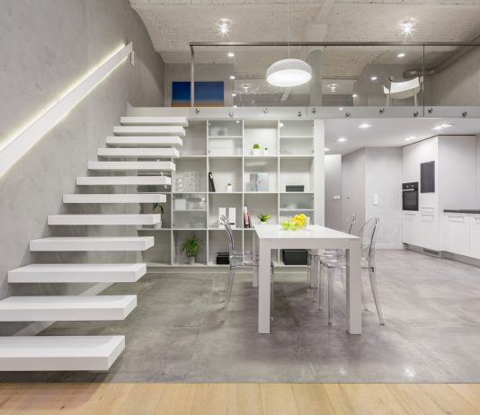 Mieszkanie z antresolą – kiedy warto? Antresola - czy warto