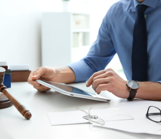 Mieszkanie od komornika – czy warto? mieszkanie, licytacje komornicze