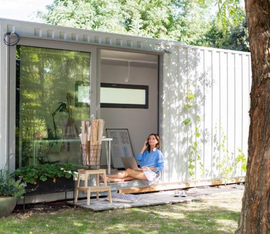 Dom z kontenera – czy warto? nieruchomość zrobiona z kontenera