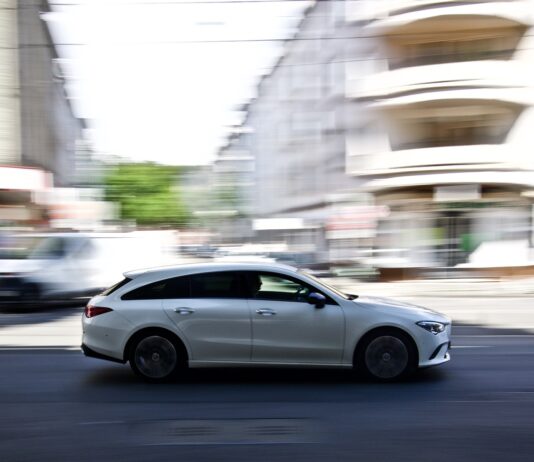 Miejsce postojowe – co musisz wiedzieć przez zakupem? nieruchomość z miejscem parkingowym